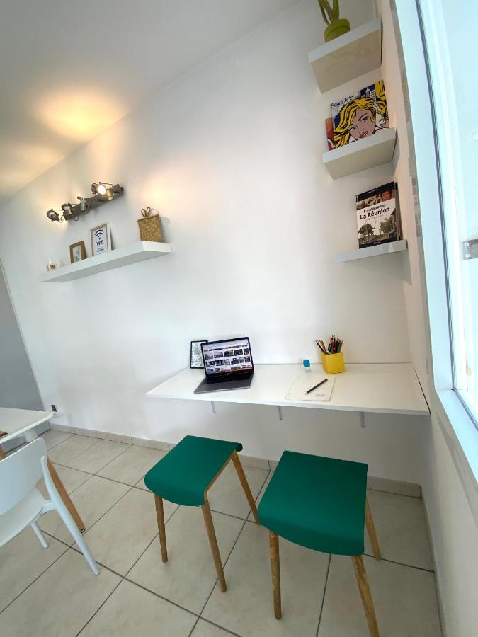 Appartement Lumineux Et Calme Saint-Denis Centre Exterior photo